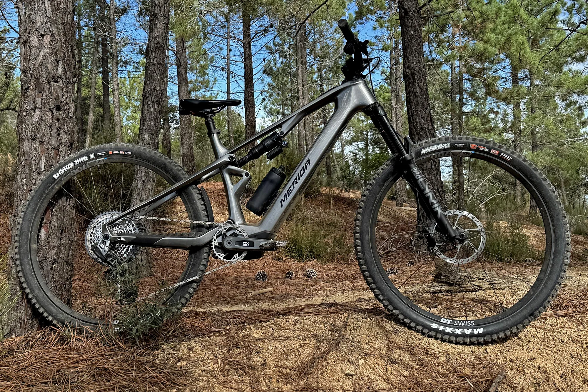2025 Merida e160 SL 8000 eMTB Review: complete lightweight carbon ebike powered by Bosch SX & 400Wh battery
