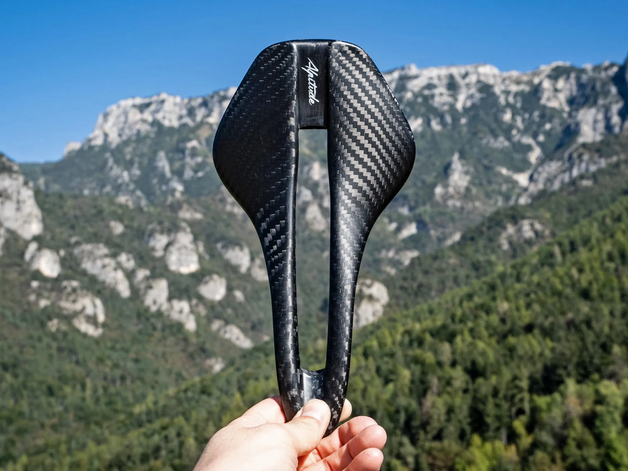Alpitude Navene ultralight 72g short-fit carbon off-road XC gravel bike saddle, made in Italian Dolomites