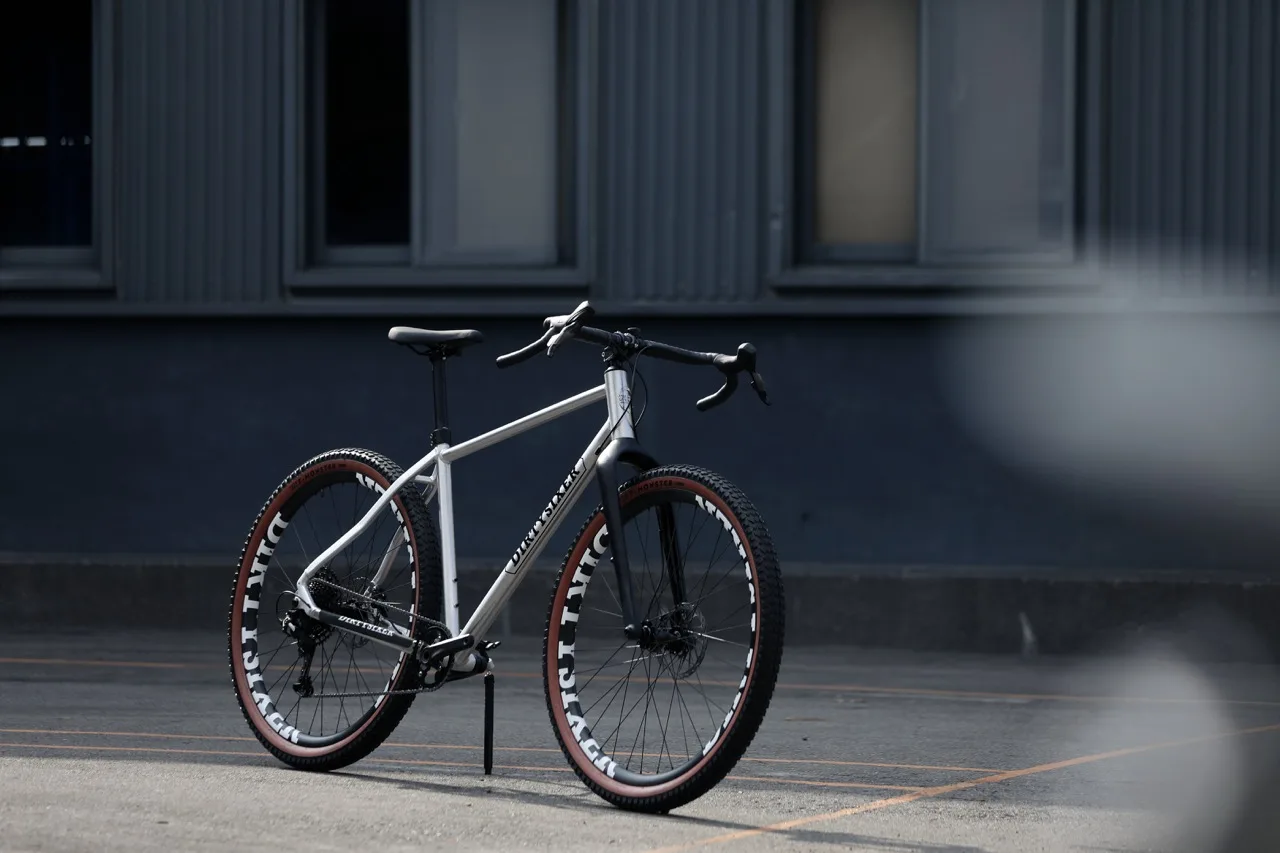 DirtySixer 32er Gravel bike first pic