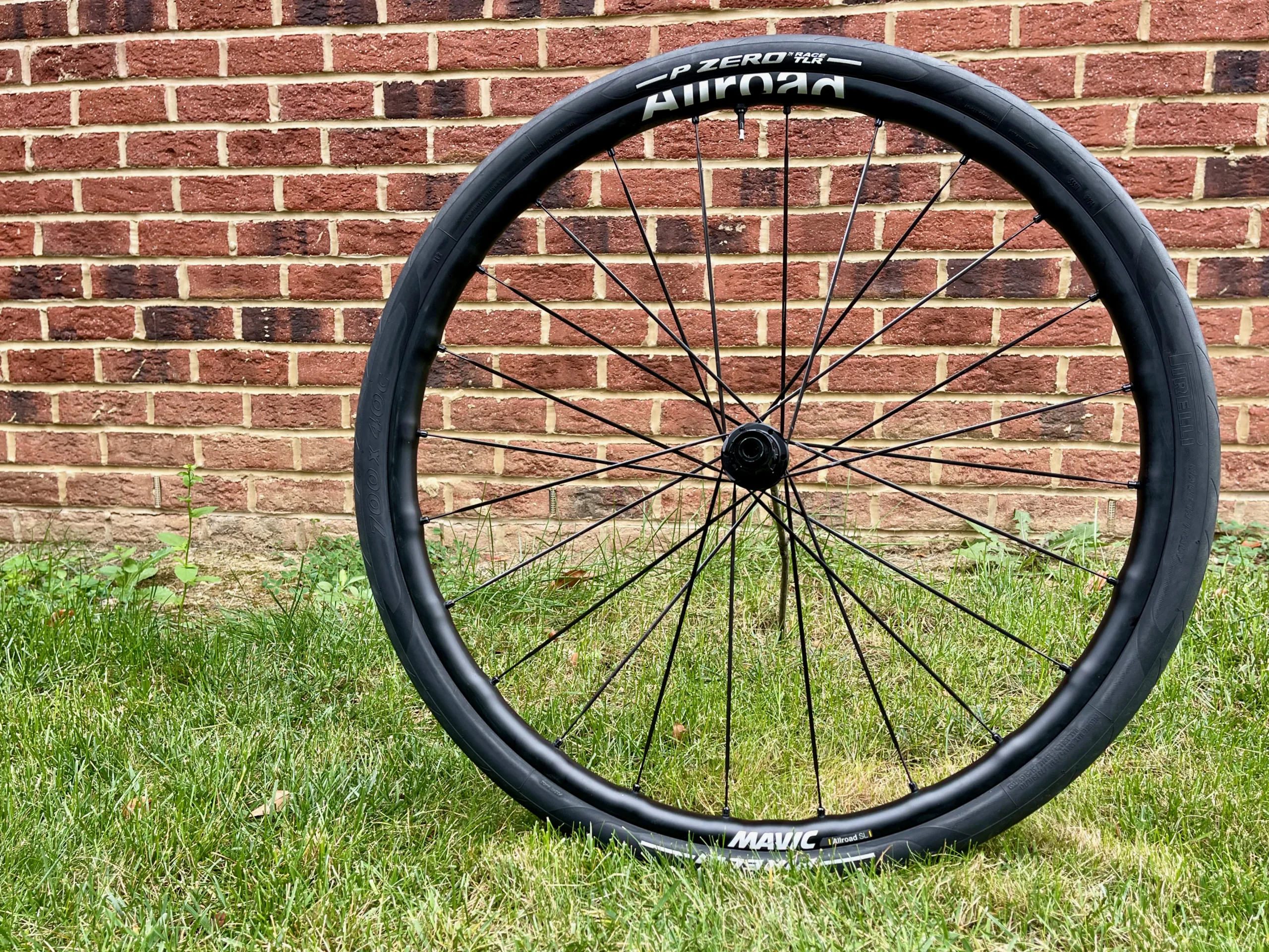 Mavic-AllRoad-SL-Wheels-lone-wheel--scaled