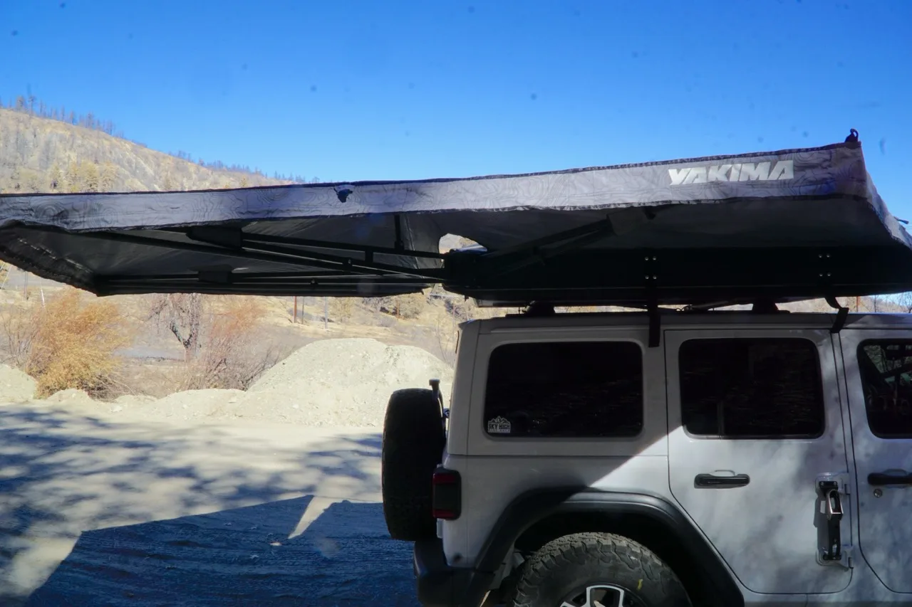 Yakima MajorShady Awning review deployed logo